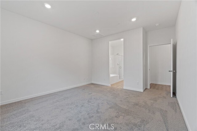 Building Photo - 34222 Travis Ln