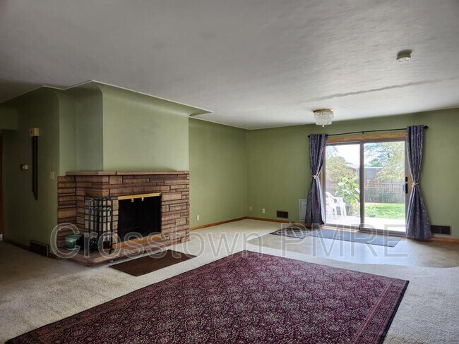 Building Photo - 1326 Fremont Ct