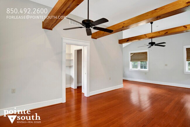 Building Photo - 18870 Highland Dr