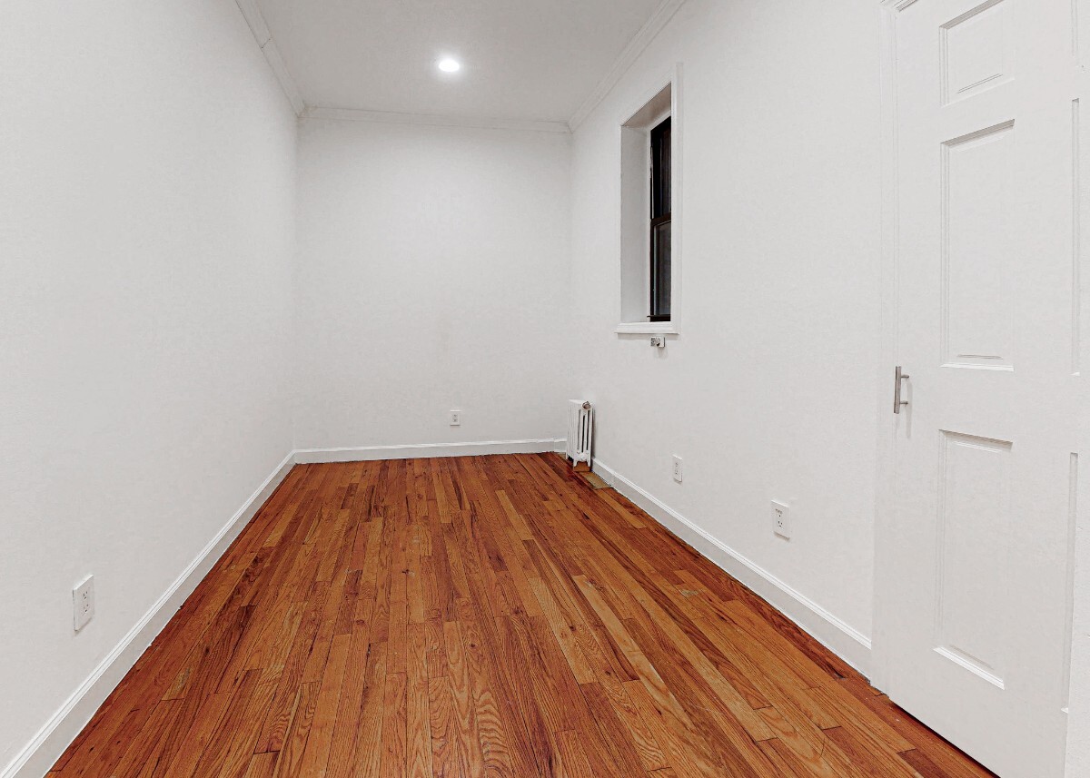 Building Photo - West 139th Street