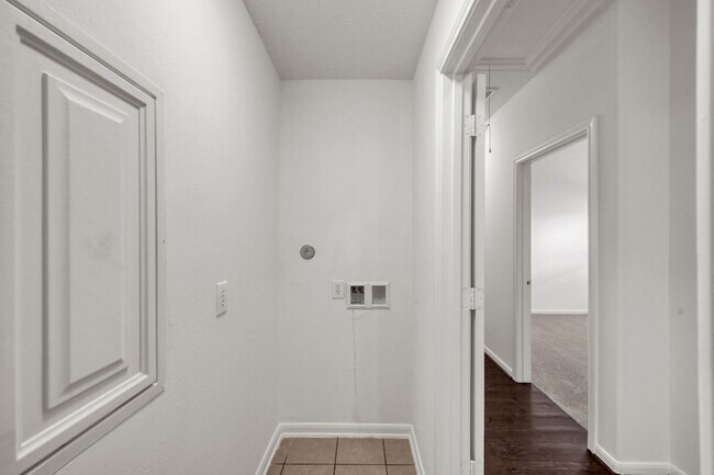 Building Photo - 29717 Buffalo Canyon Dr