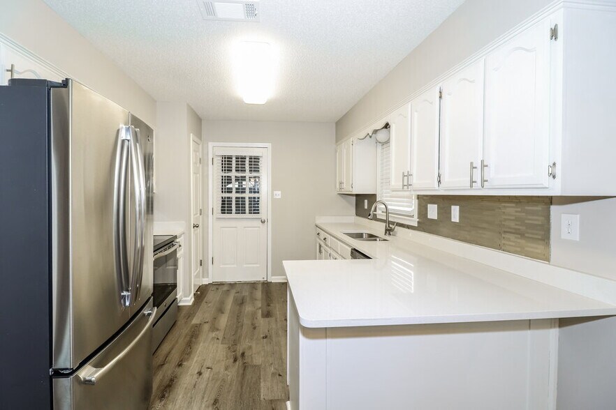 Building Photo - 7309 Schilling Cove E