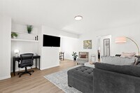 Building Photo - 22 2nd St