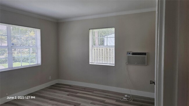 Building Photo - 626 S 28th Ave