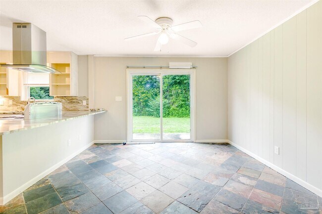 Building Photo - 2071 Colony Rd