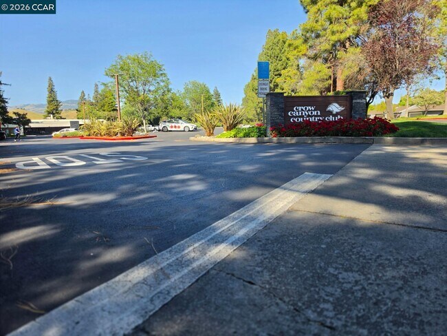 Building Photo - 2017 Rancho Verde Cir W