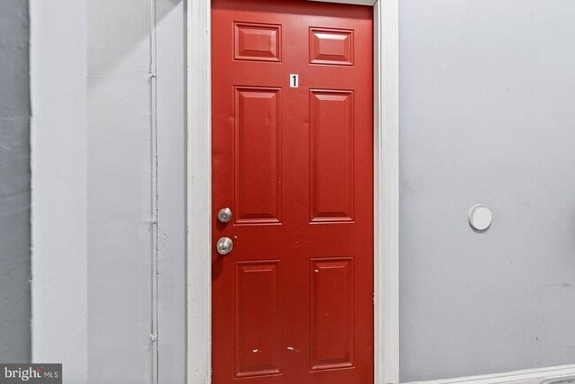 Building Photo - 1101 N 41st St