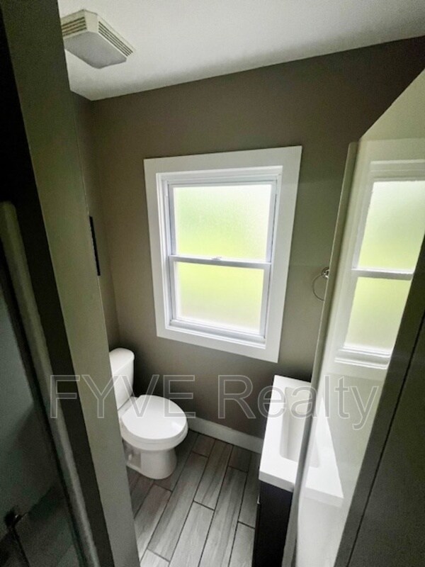 Building Photo - 3463 Wabash Ave