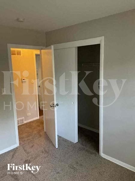 Building Photo - 1355 S Oakland Ave