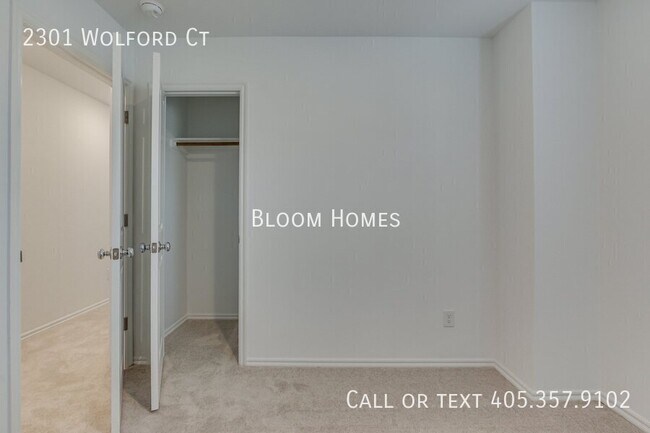 Building Photo - 2301 Wolford Ct