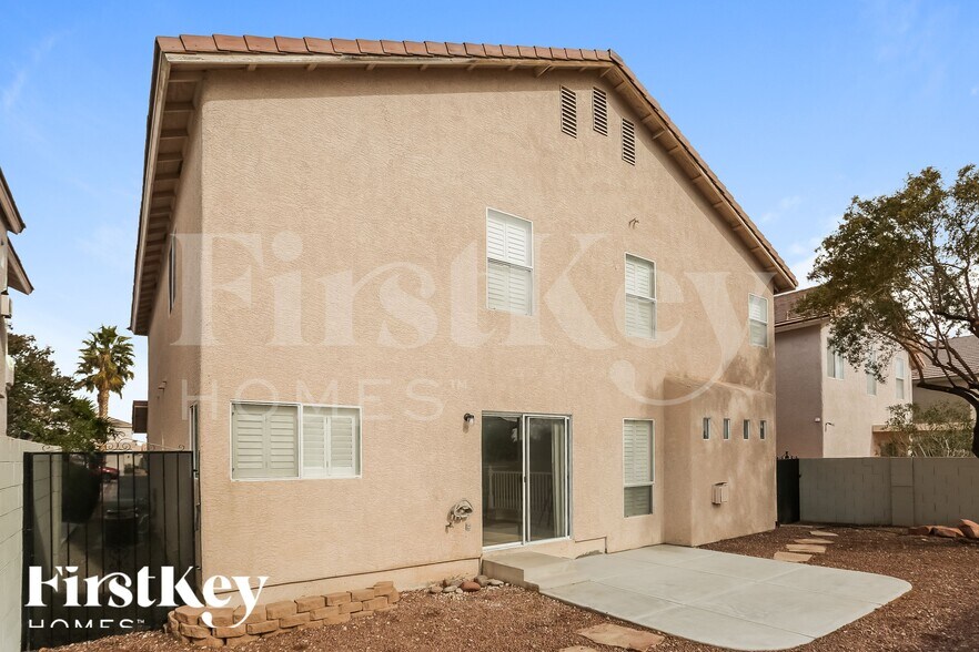 Building Photo - 8645 Radiant Ruby Ave