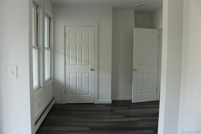 Building Photo - 188 N Hamilton St