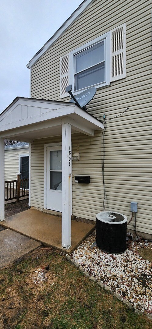 Primary Photo - 180 Betty Ct