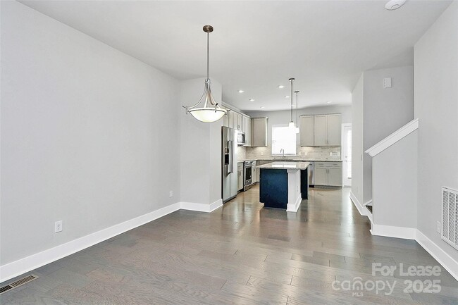Building Photo - 3726 Sky Haven Dr