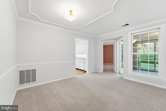 Building Photo - 5705 Brewer House Cir