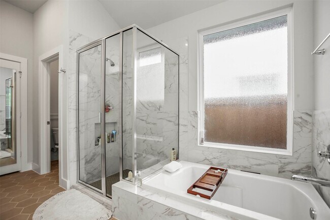 Building Photo - 5010 Vly Wind Ct
