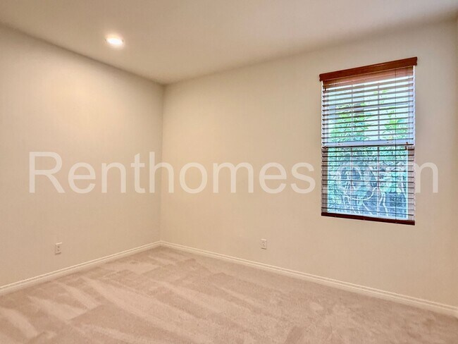 Building Photo - 13470 Moonflower Meadows Trail