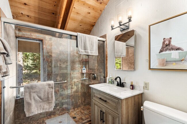 Building Photo - 7639 Forest Glen Dr