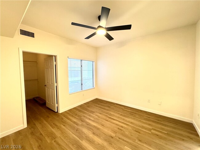 Building Photo - 1420 Red Crest Ln