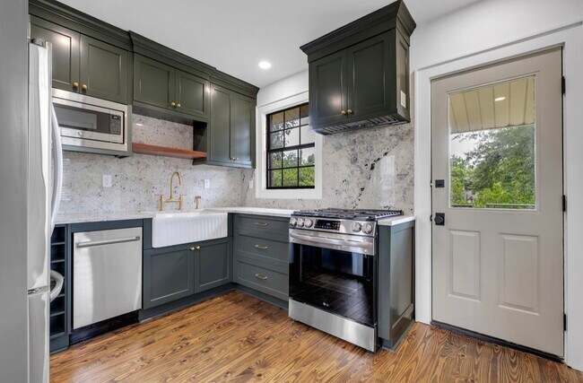 Building Photo - 1504 Isabel Ct
