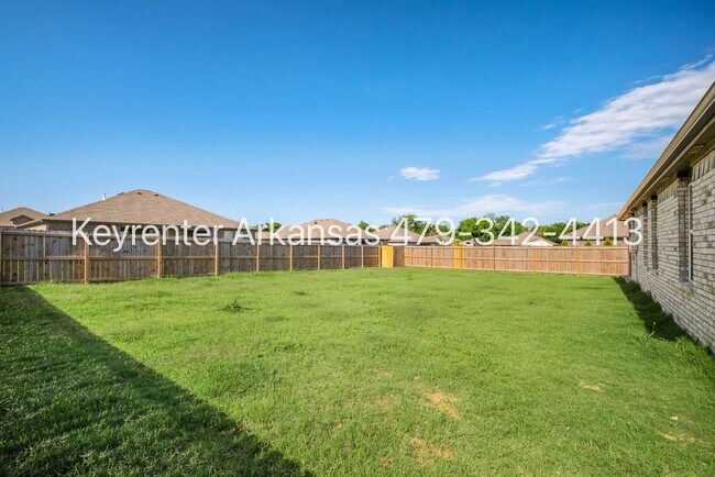 Building Photo - Bright, Open & Beautifully Designed 3-Bedroom Home