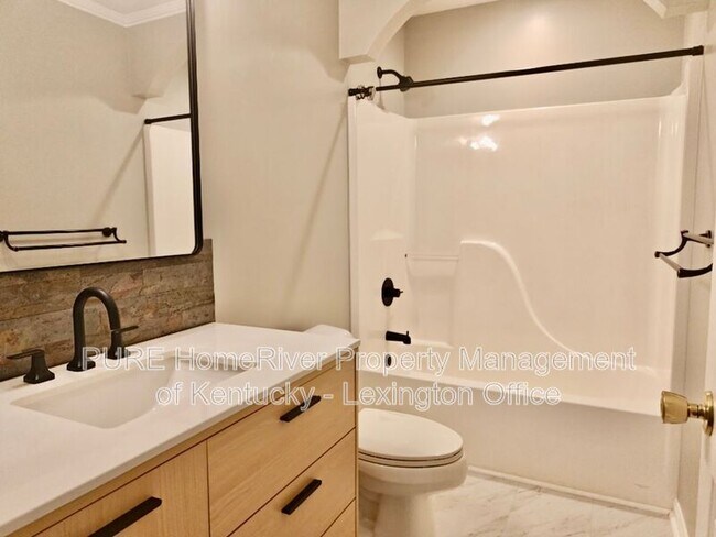Building Photo - 3028 Polo Club Blvd