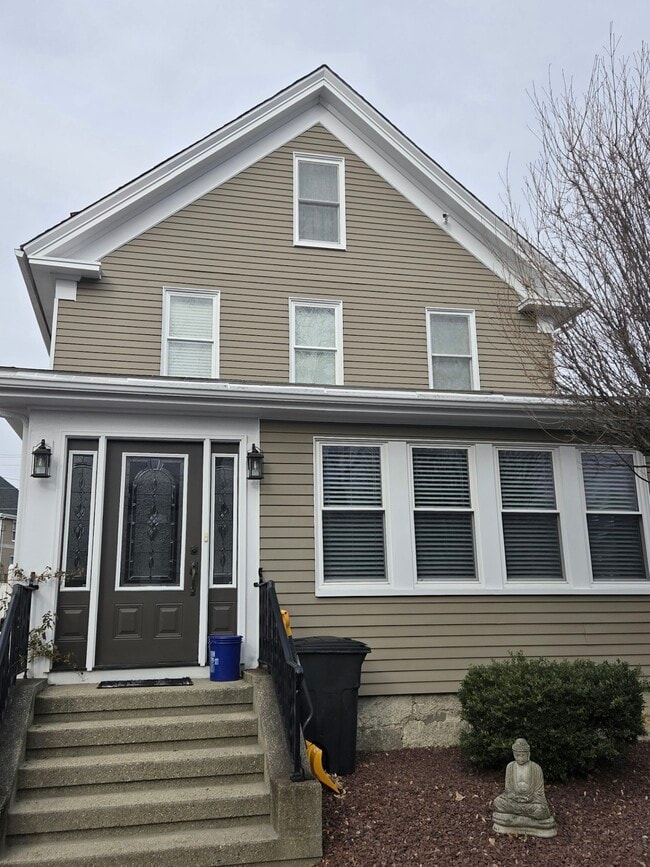 Building Photo - 26 Pearl St