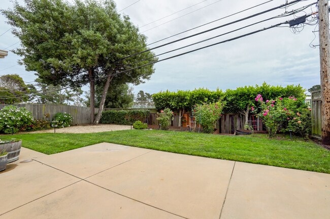 Building Photo - Extensively remodeled 4 Bed / 3 Bath home in South San Francisco. YouTube tour!