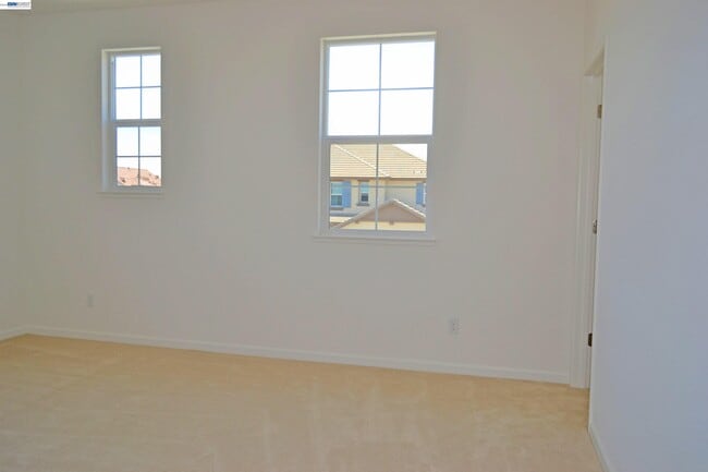 Building Photo - 2602 Brookshire St