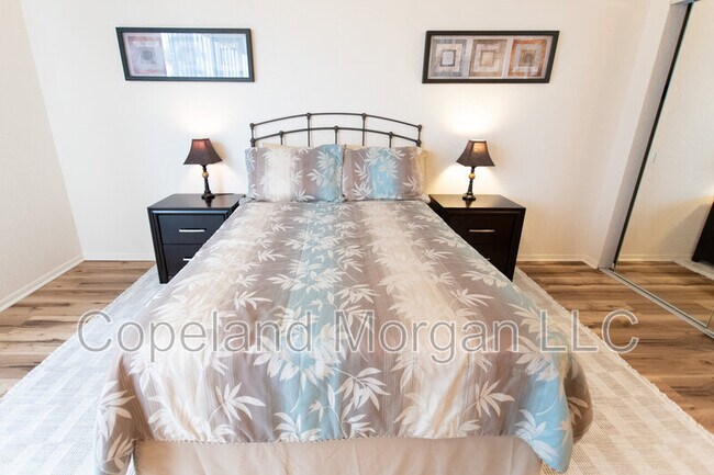 Building Photo - 1000 Cove Cay Dr