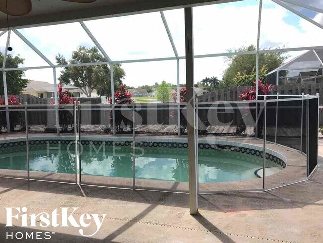 Building Photo - 11764 Shirburn Cir