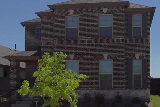 Building Photo - 7213 Willow Thorne Dr