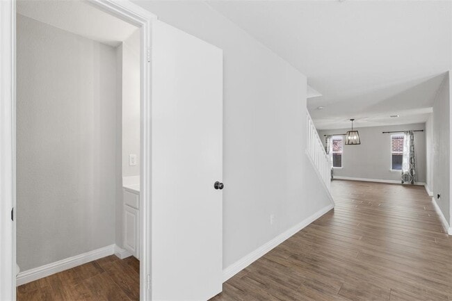 Building Photo - 1715 Ruthie Run