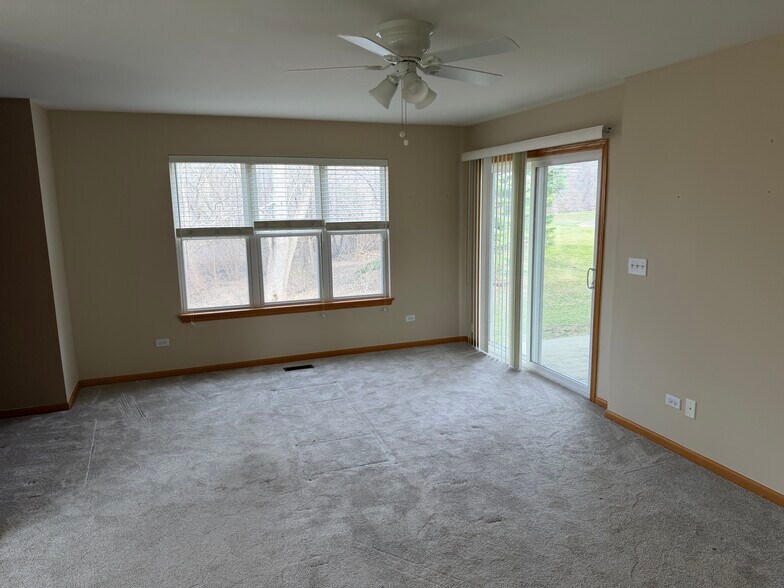 Building Photo - 39764 N Tee Side Ct