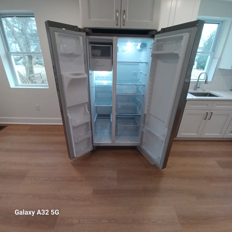 Building Photo - 315 Cameron Rd