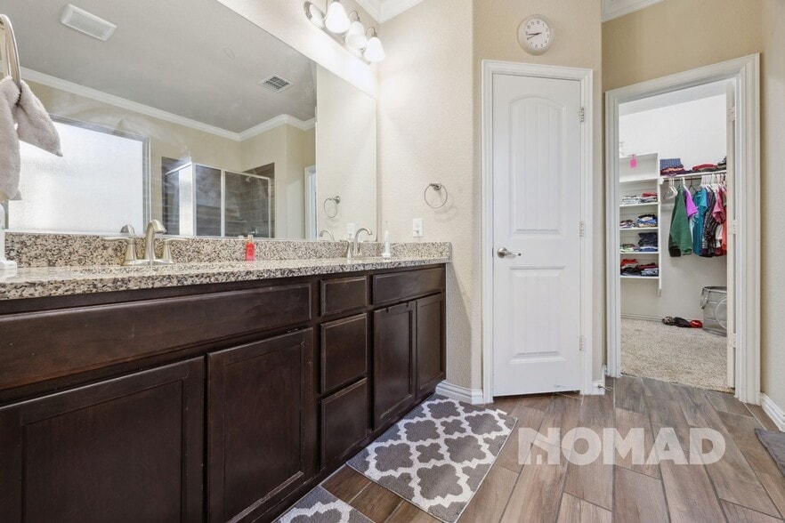 Building Photo - 11813 Hamptonbrook Dr