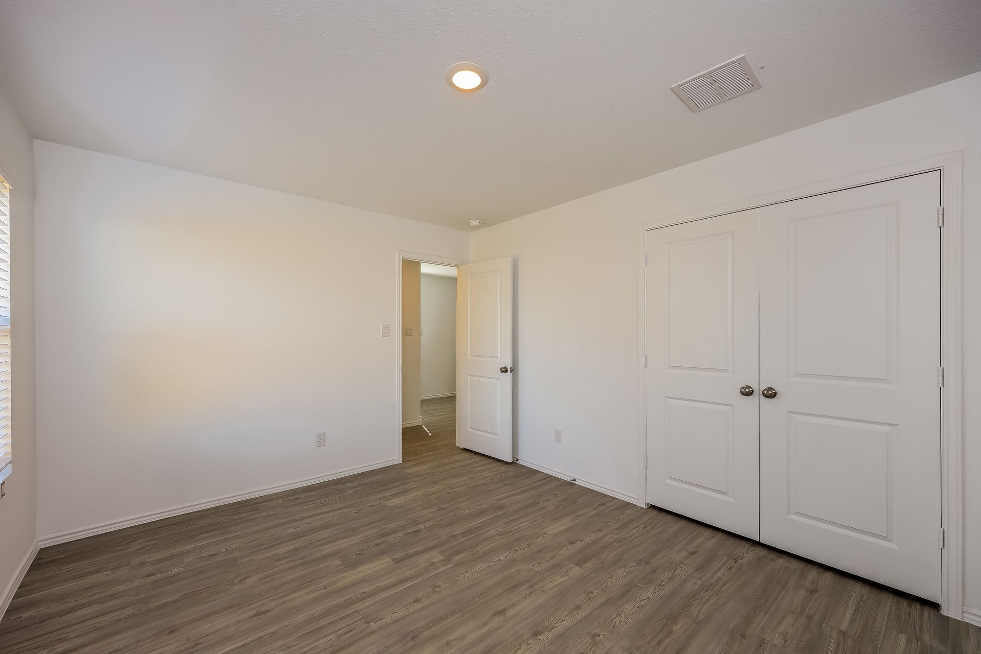 Building Photo - 8182 Nube Medina