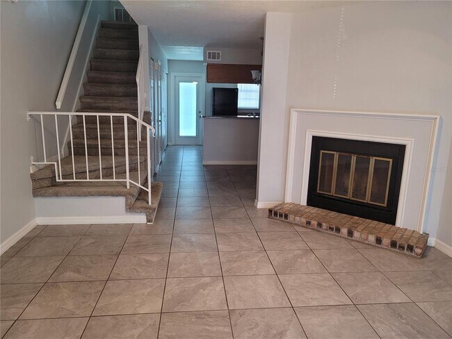 Building Photo - 11301 Grandville Dr