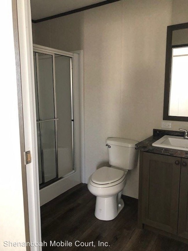 Building Photo - 1405 Front Royal Pike