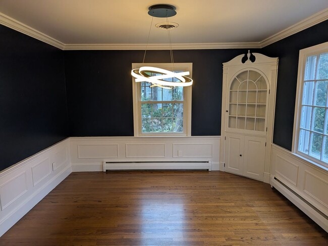 Building Photo - Gorgeous 4 Bed, 3 Bath House for Rent in M...