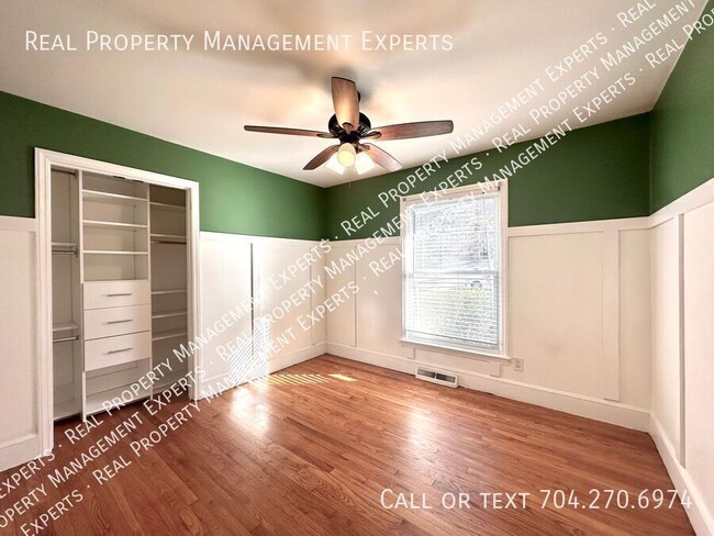 Building Photo - Charming 3BR/2BA Home in Charlotte!