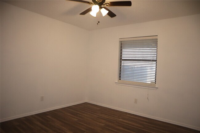 Building Photo - 2731 Eagle Pass