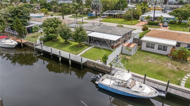 Building Photo - 1931 SW 22nd Ave