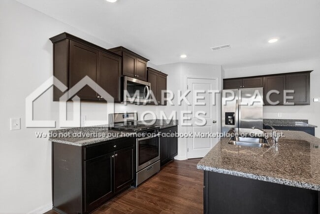 Building Photo - 829 Greene Mdw Dr