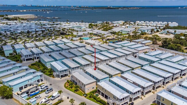 Building Photo - 375 NE Wharf Way