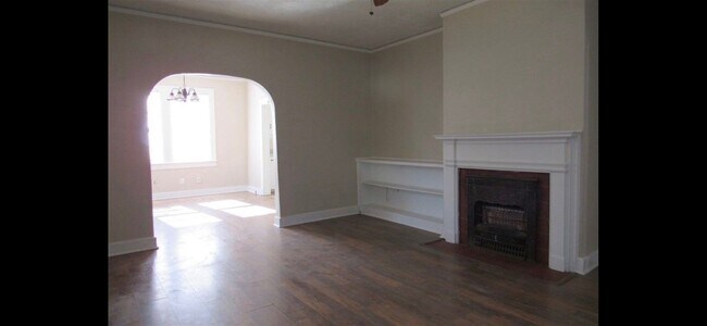 Building Photo - 3415 Northview Dr