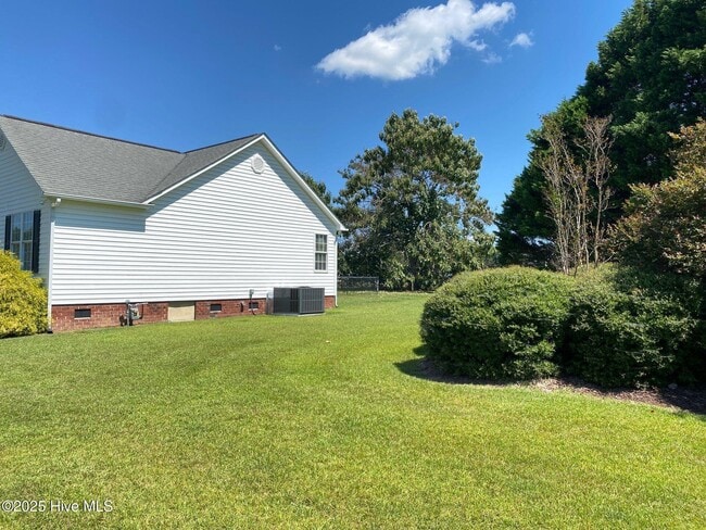 Building Photo - 1149 Stone Creek Dr