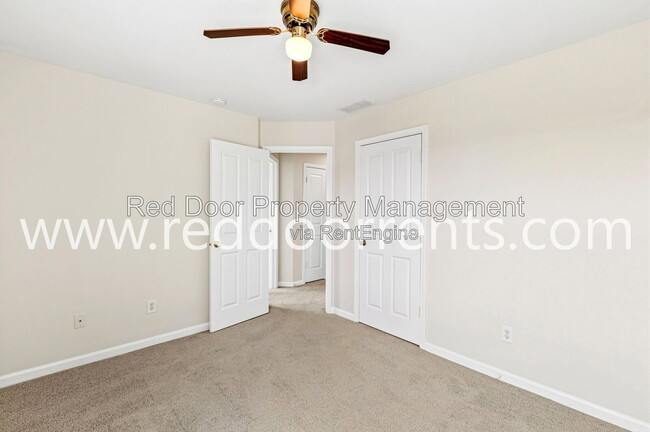 Building Photo - 13340 E Golden Gate Dr