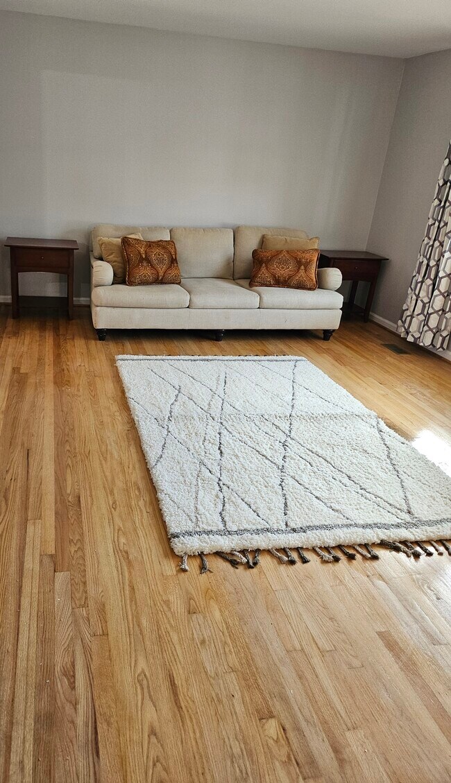 Living Room - 10 Edith Key St