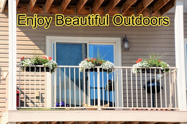 Building Photo - Country Meadows